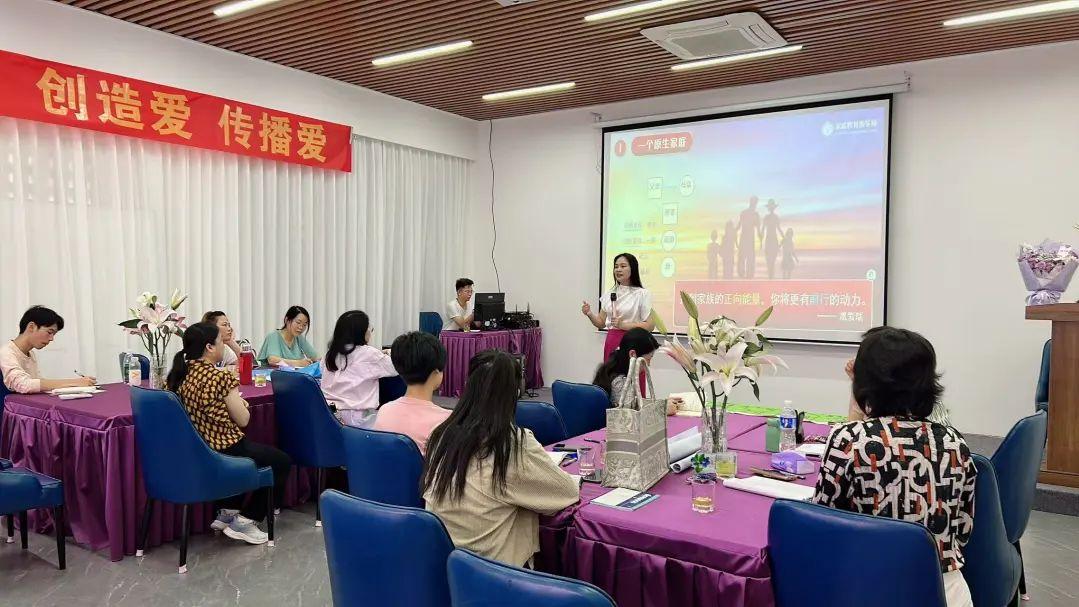 卢欣妤：前行箴言-用行动破局，以坚持铺路