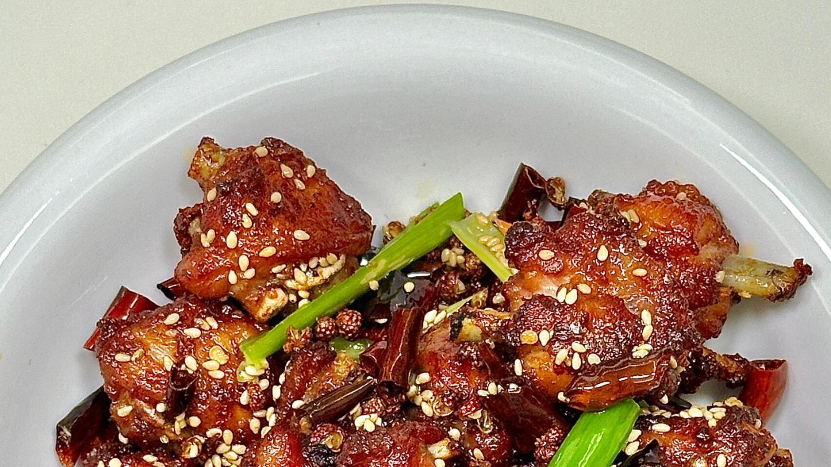 哇！这做法做出的鸡翅居然这么香脆可口，吃一次就上瘾