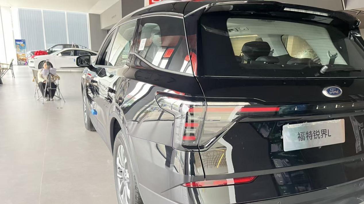 选 7 座 SUV 纠结症犯了？锐界 L 试驾后聊点实在的