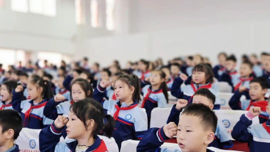信阳市琵琶山学校：强国复兴有我 争当新时代好少年