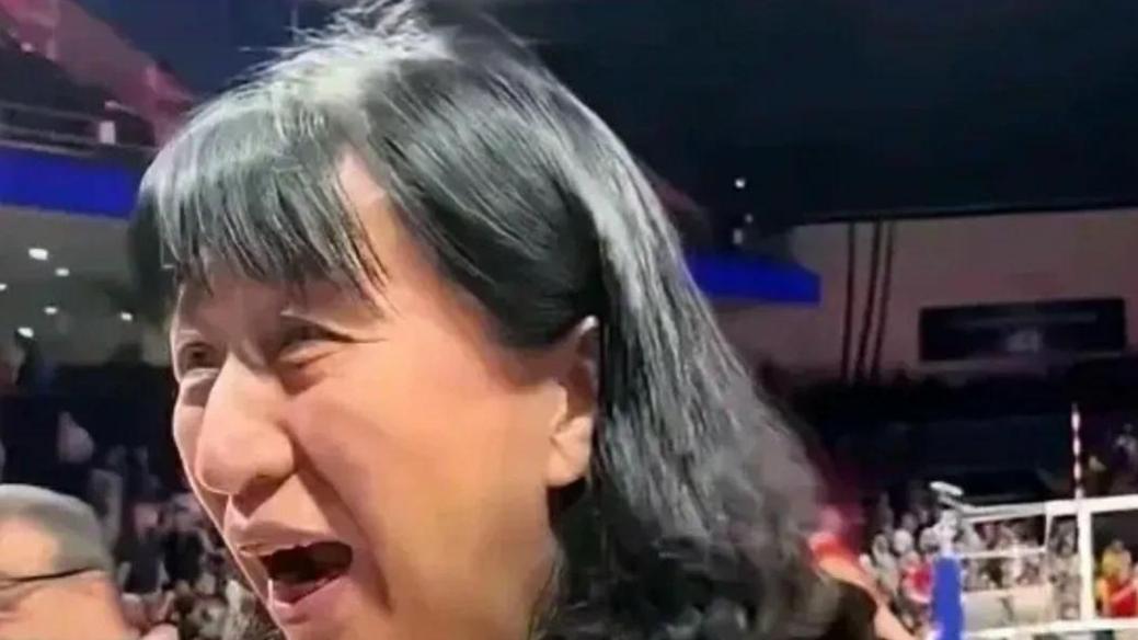 女排反腐：一把手赖亚文号称正直，身为主任却给蔡斌当助教被质疑
