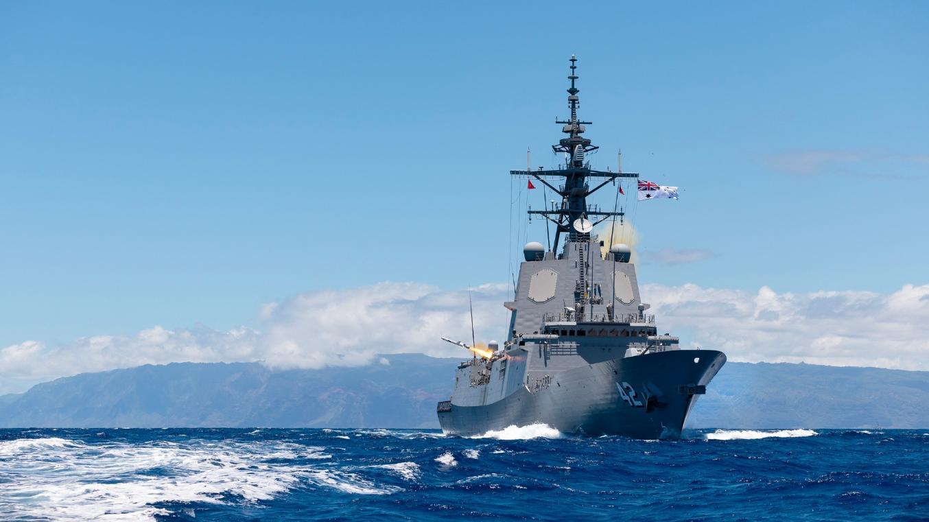 中国055继续航行，已来到塔斯曼海，新西兰防长：相当重大的事件