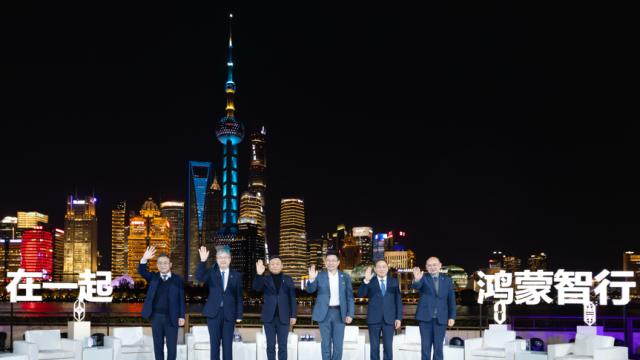 月销8万台、同比翻番！鸿蒙智行到底好在哪？