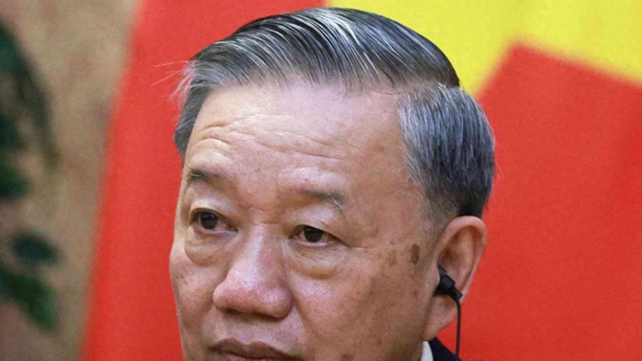 越南被美欧轮番“吸血”，却无一国伸手相助，这就背刺中国的代价