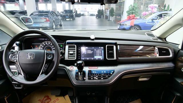 16.8万，2016款本田艾力绅，奶爸的第一台MPV？