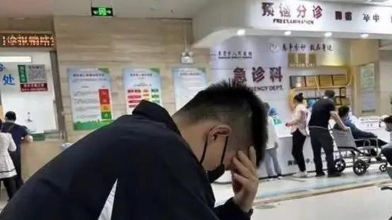 眼睛里缝40多针，郭艾伦哽咽：瞎了就不活了，以后可能打不了篮球