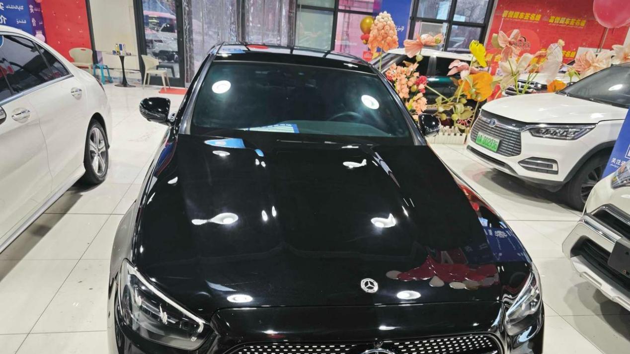 21款奔驰E300L时尚运动轿车，35.8万预算圆你“大后驱”梦！