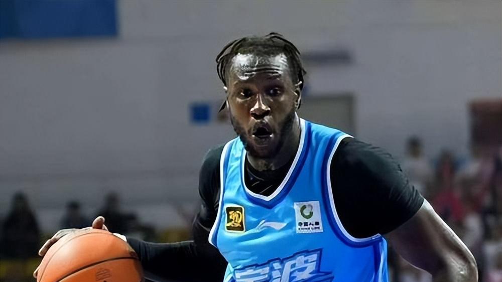 对症下药！首钢签篮板怪兽解燃眉之急 补上周琦最弱一环？