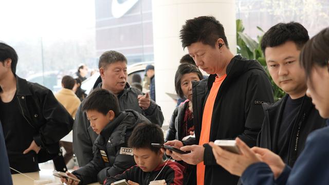 看懂1610阔型屏的设计理念，也就懂华为Pura X为何好“屏”如潮