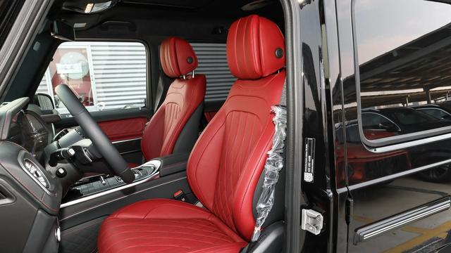 200万级硬派越野标杆！2025款奔驰G500深度解析