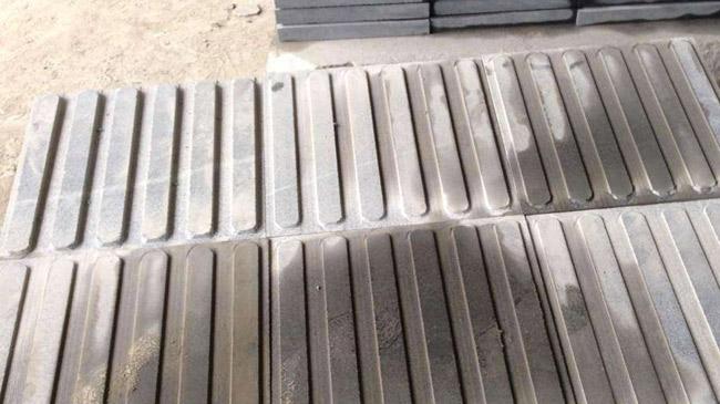 花岗岩楼梯踏步防滑槽制作