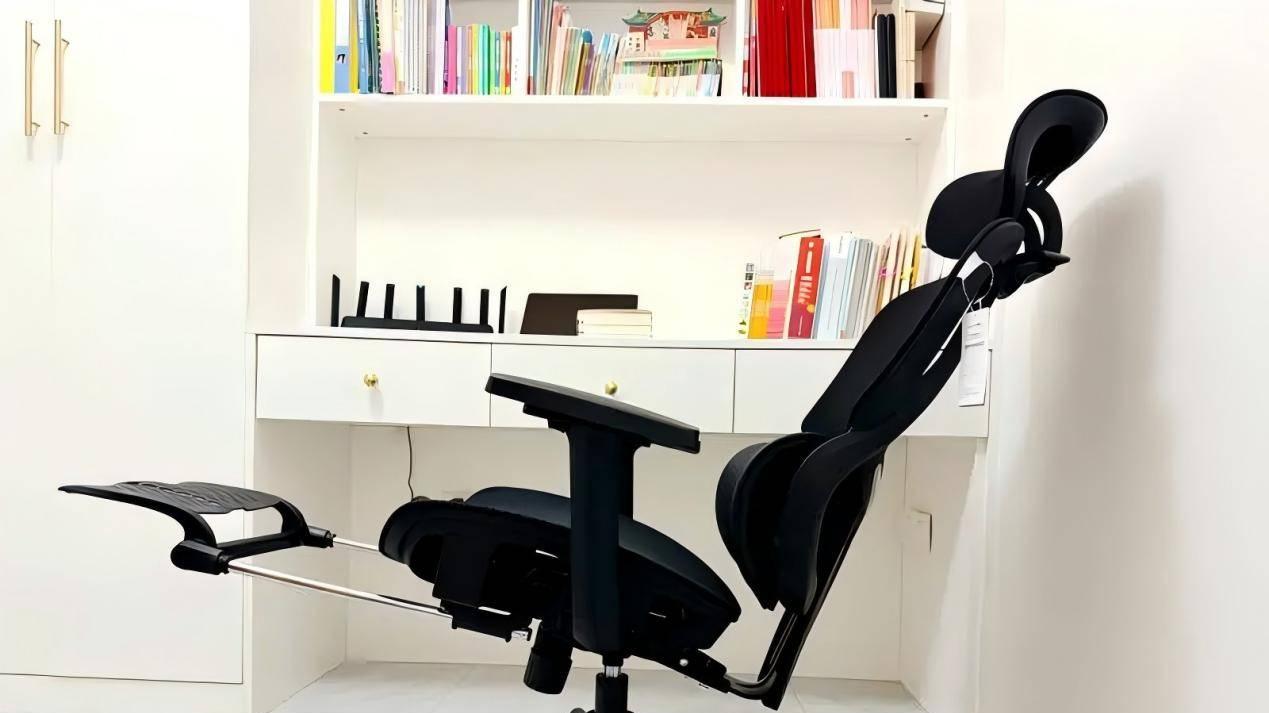 人体工学椅哪个牌子最舒服？打工人必看！2025最值得入手的人体工学椅推荐，护腰又耐用