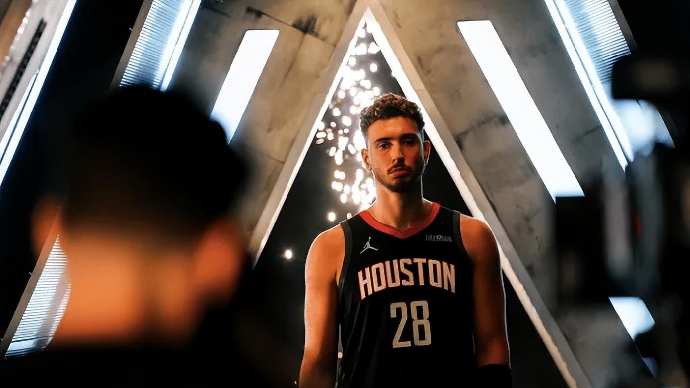 5连胜！阿门28+10+7，申京20+16，杜兰特被夹击，但火箭顽疾解决