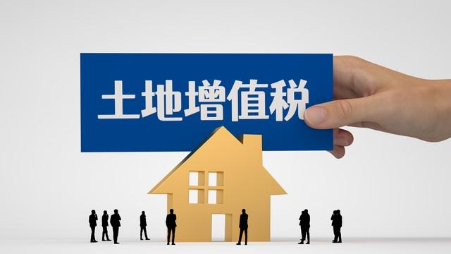 楼市“冰火交响曲”：数据表象下的深层博弈
