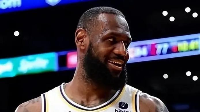 詹姆斯是历史得分王，虽然伟大，但是数据确实有水分