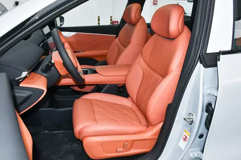 纯电SUV，续航620km，空间宽敞，性价比高