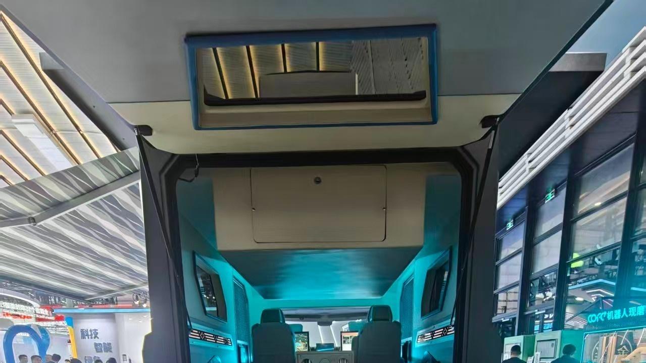 机器狗、无人车“自己上班”，应急救援未来感十足