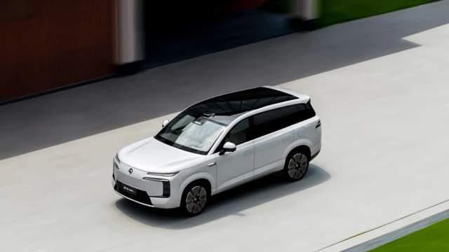 腾势 N8L预售31.98 万起！和腾势 N9有什么区别