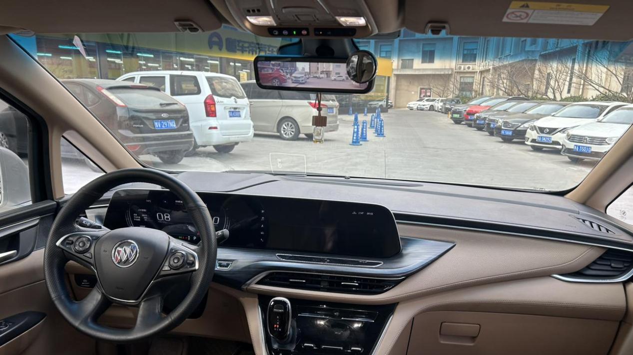 20年别克GL8ES陆尊，商务接待气场拉满