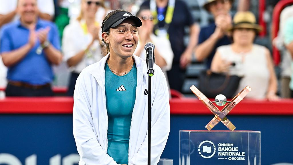 武汉成为福地！佩古拉苦战首次晋级八强！一战达成超级里程碑！