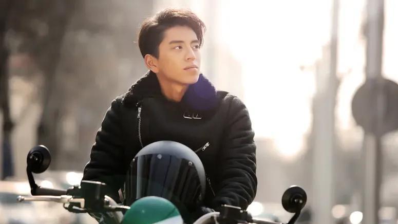 又一个明星塌房，这下彻底没得洗了！