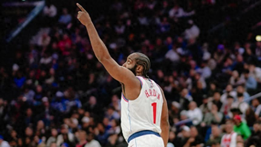 惨遭逆转！哈登空砍28+6+5，格莱姆斯赛后谈犯规，他承认一个事实