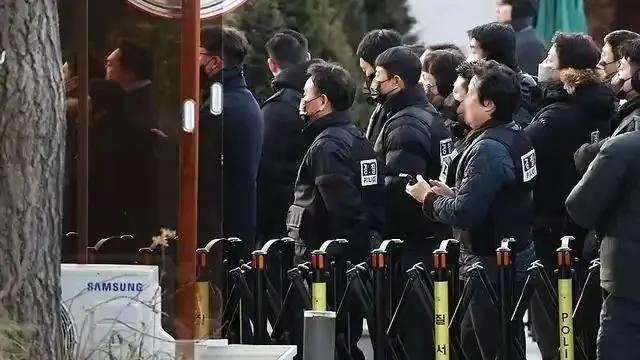 尹锡悦为啥能死扛，因为美国现在很需要“汪精卫”，不太想要“常申凯”