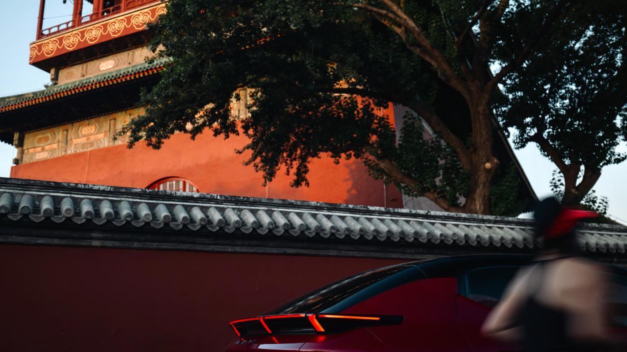 双美学碰撞出花活，领克 Z20联袂徕卡学院七城探寻出色生活