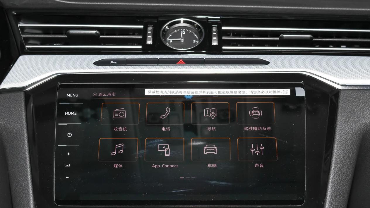 美系车和德系车的较量，福特蒙迪欧和大众迈腾，选谁更合适？