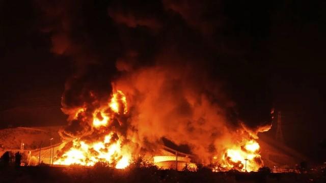 不到五天，两任最高指挥官全被以色列“斩首”，伊朗的内鬼太猖狂