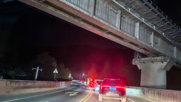 一次只能充5度电！某高速服务区“怪招频出”！