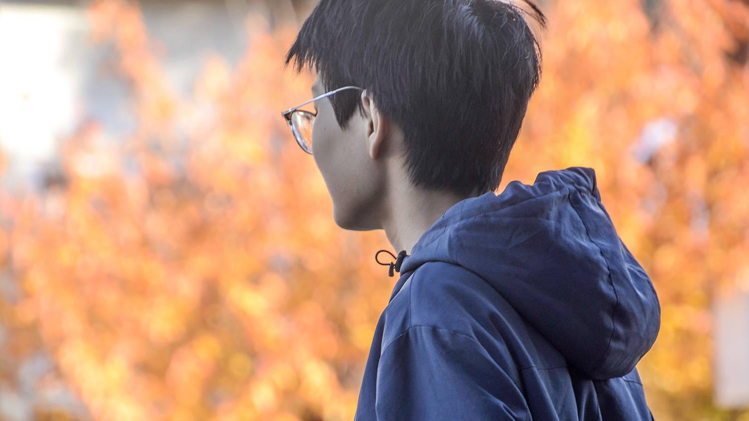 温度风度兼顾，单导中长款棉服，年轻人穿更帅气