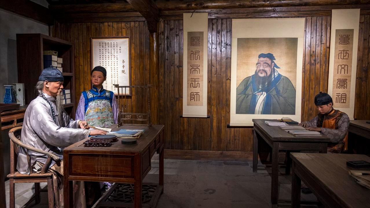 “老师”这个词，别再滥用了！