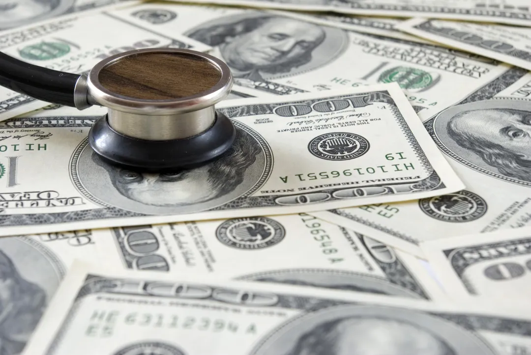 每人2000美元？特朗普“关税红包”真的要来了？！