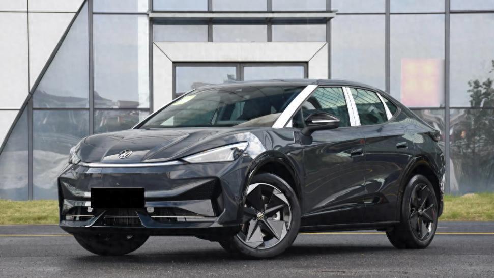 试驾合资纯电轿跑SUV，限时优惠后16.99万起，这价格真值得买？