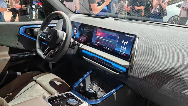 2025上海车展：全新宝马X3 M50 xDrive亮相