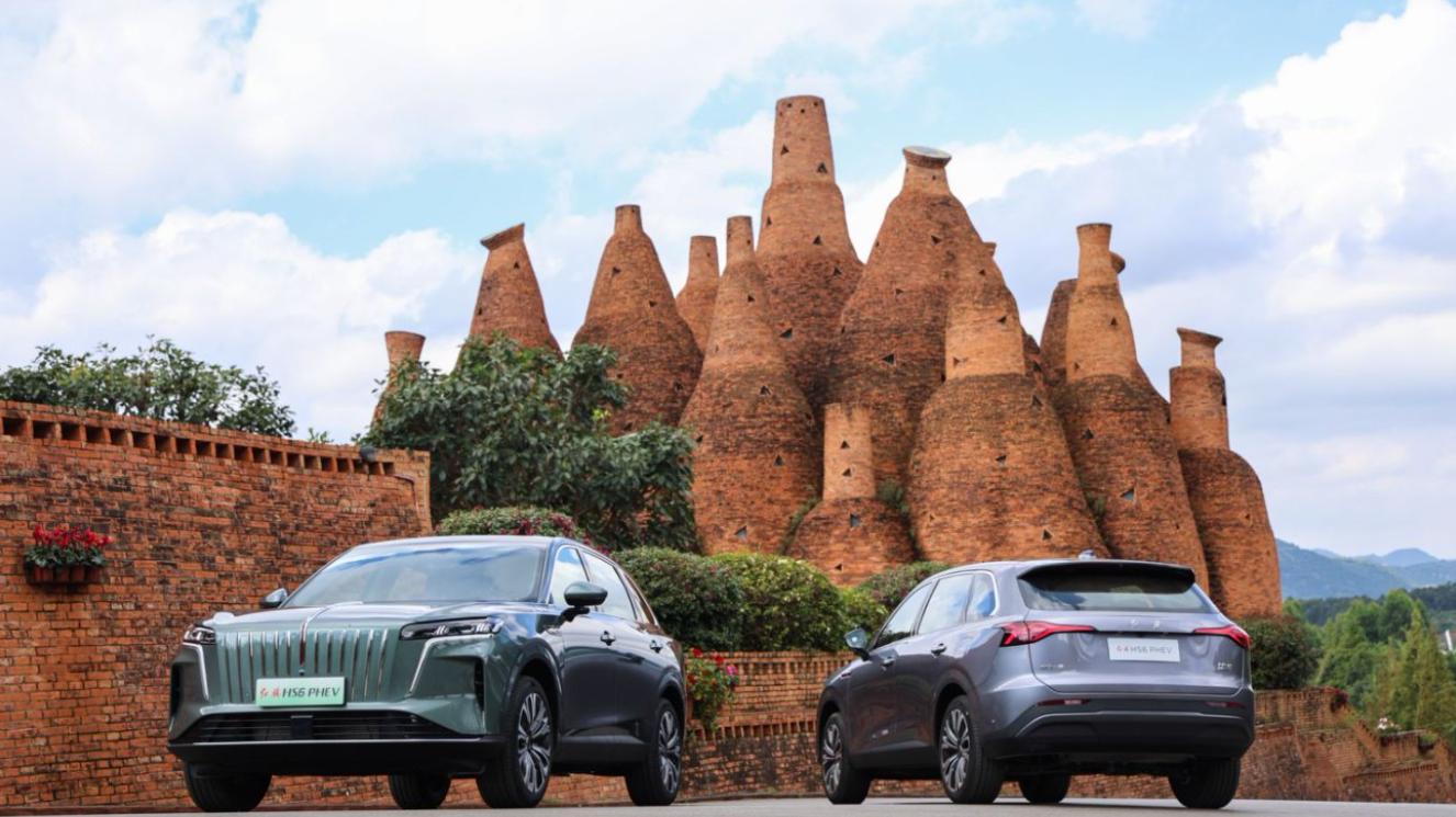 红旗HS6 PHEV：以大五座全能实力，重构家庭出行价值标准