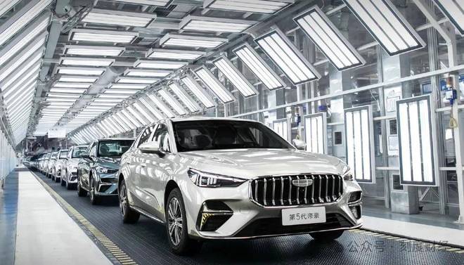 营收销量双增长，吉利靠私有化极氪在新能源存量竞争中谋变