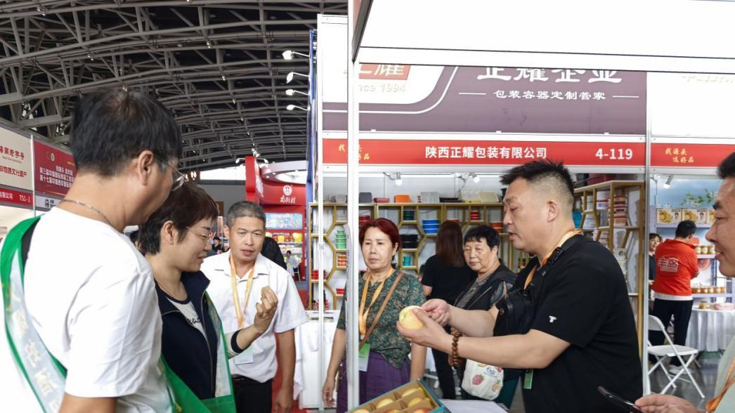 顺平特色产品亮相西安糖酒会 多款农产与非遗技艺获好评