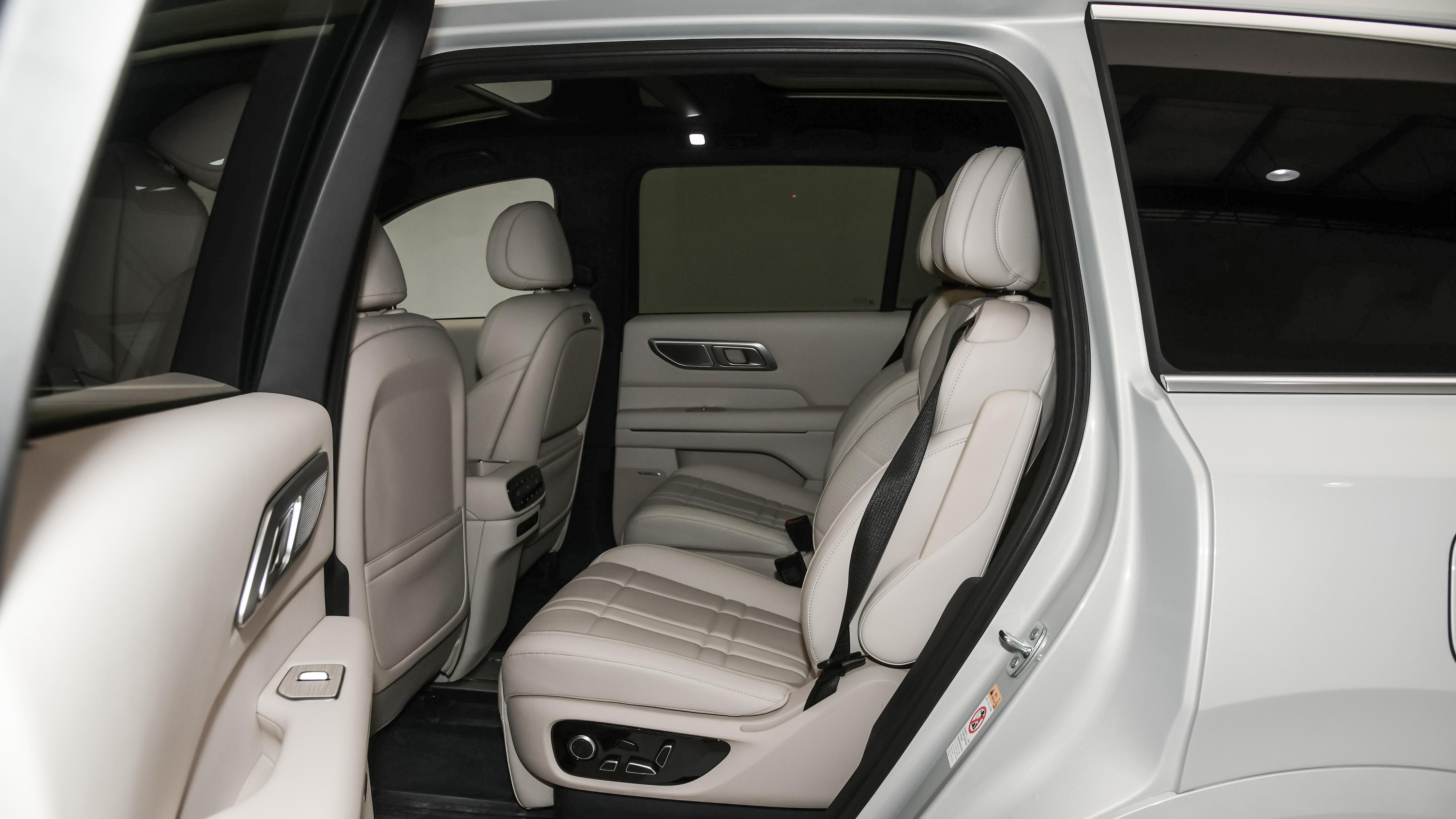 ​新车发布：深蓝S09，30万起步，颠覆你的想象？