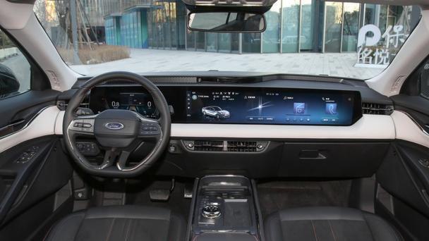 最帅B级车？20T+8AT的全新蒙迪欧，感受一圈才知功力如何