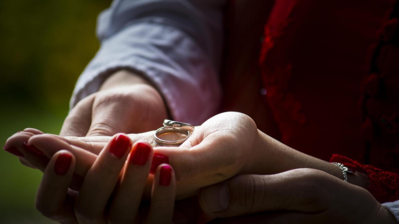 婚前必看：男人易出轨的命理特征