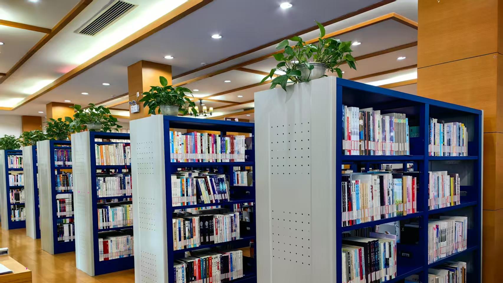 把家安在图书馆旁的好处，我不说你怎么知道各种隐形福利的？