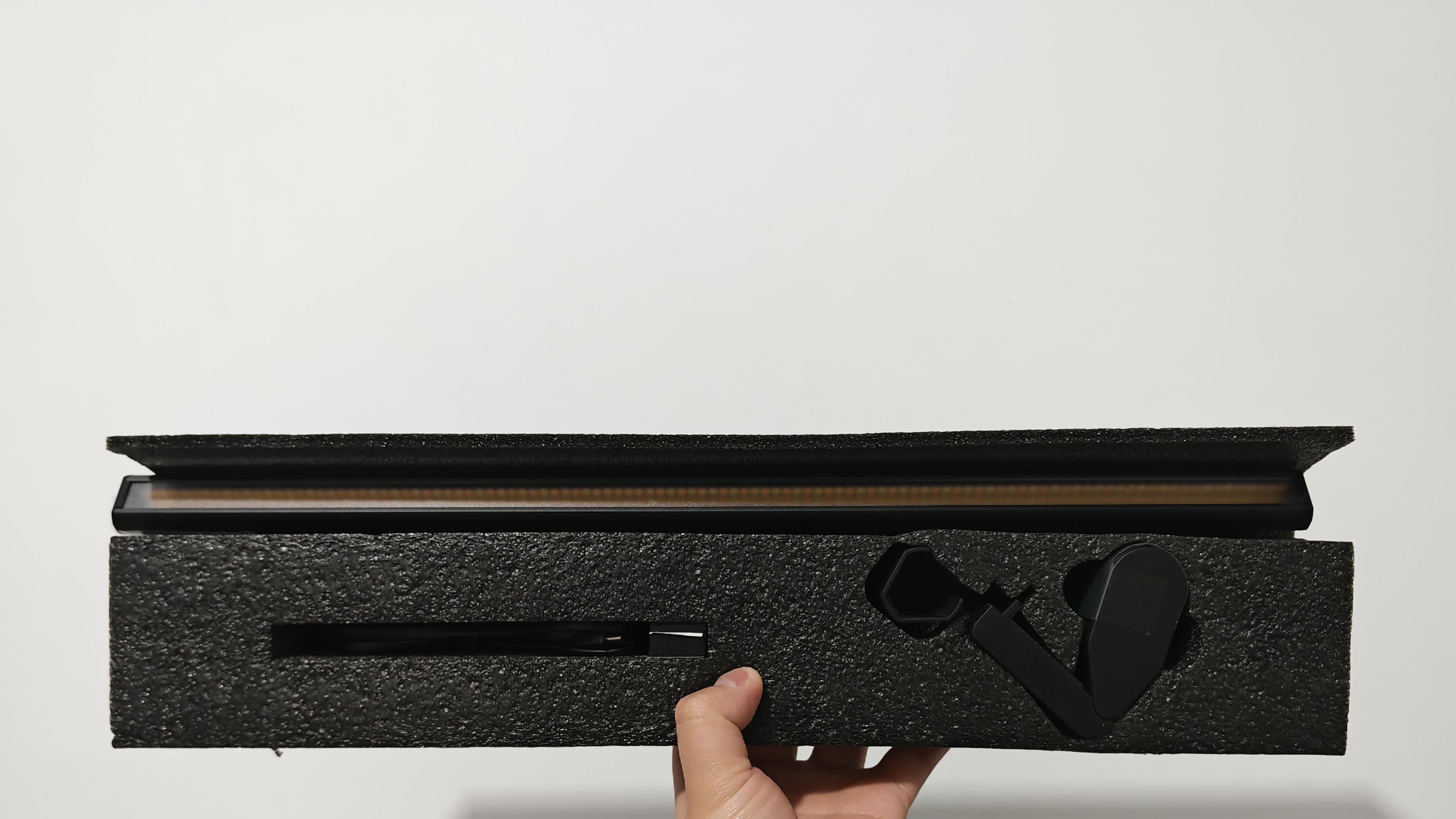 长期盯电脑的护眼救星，书客 SKR1 屏幕灯真实体验分享