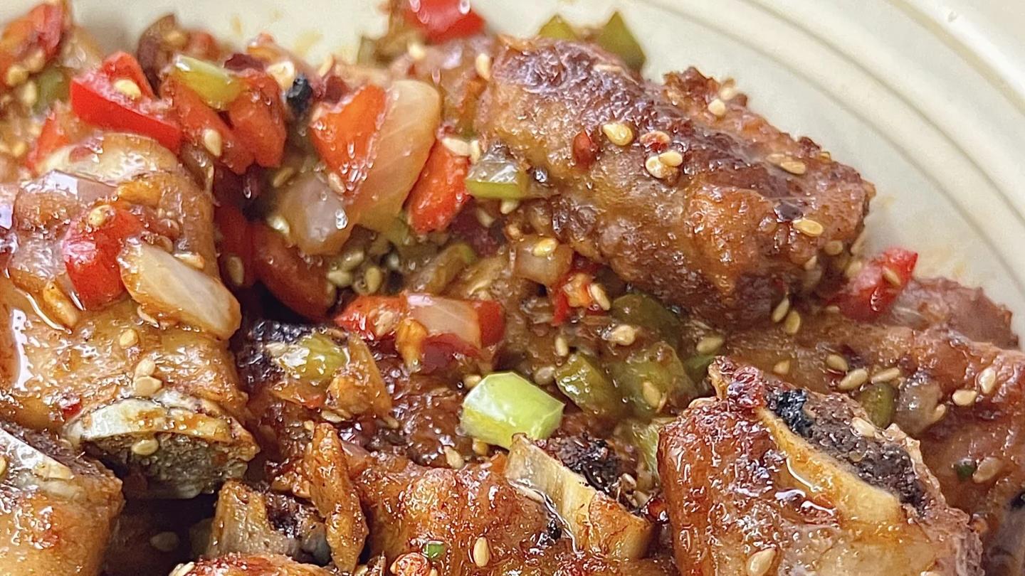 这道会"跳舞"的椒盐排骨，香到邻居来敲门