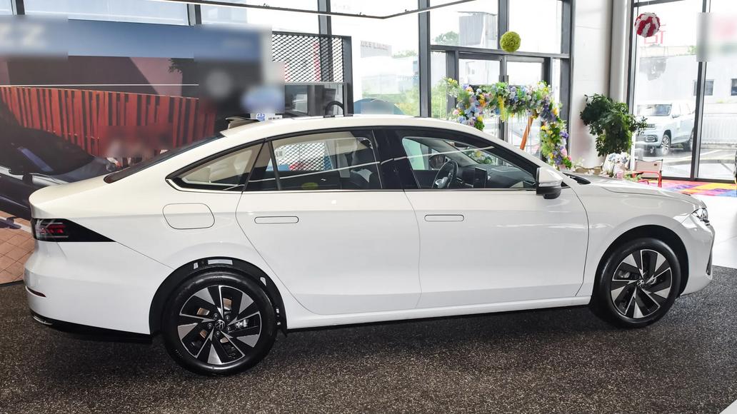 搭载1.5T+7DCT动力系统，售价14.79万元起，速腾L可以入手吗？