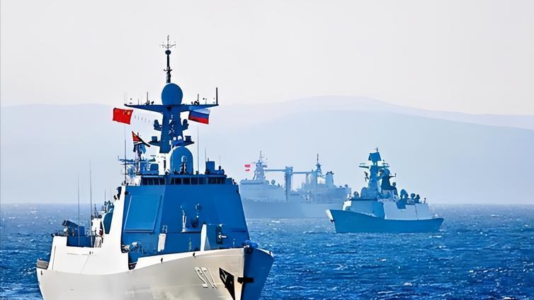 替特朗普洗白，贝森特称中国是盟友！中方不上当，围台军演或启动