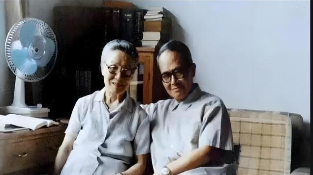 钱钟书与杨绛评价张爱玲，张爱玲洞悉人性与人为善的人生哲学