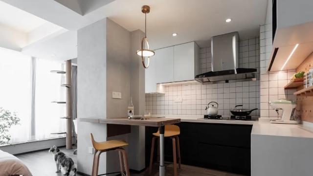 39平，两卧室+独立衣帽间+干湿分离，客厅书房厨房餐吧功能齐全！