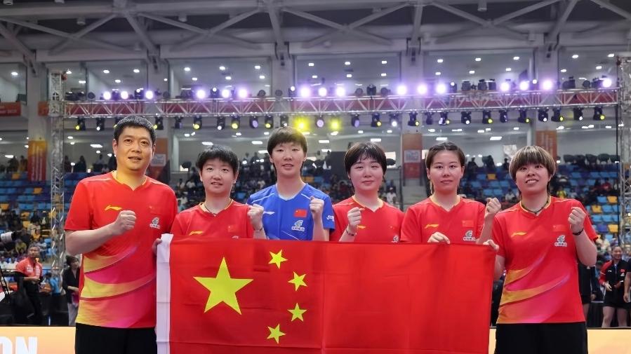 女团决赛结束后，有谁注意到孙颖莎的一连串动作，一姐就是不一样